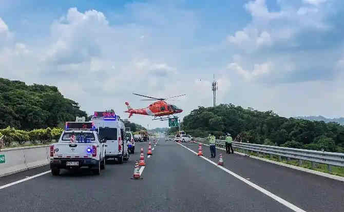 陇川高速公路汽车救援案例